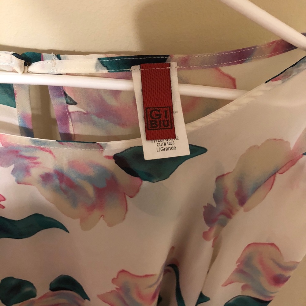 Sheer floral print blouse - Picture 3 of 3